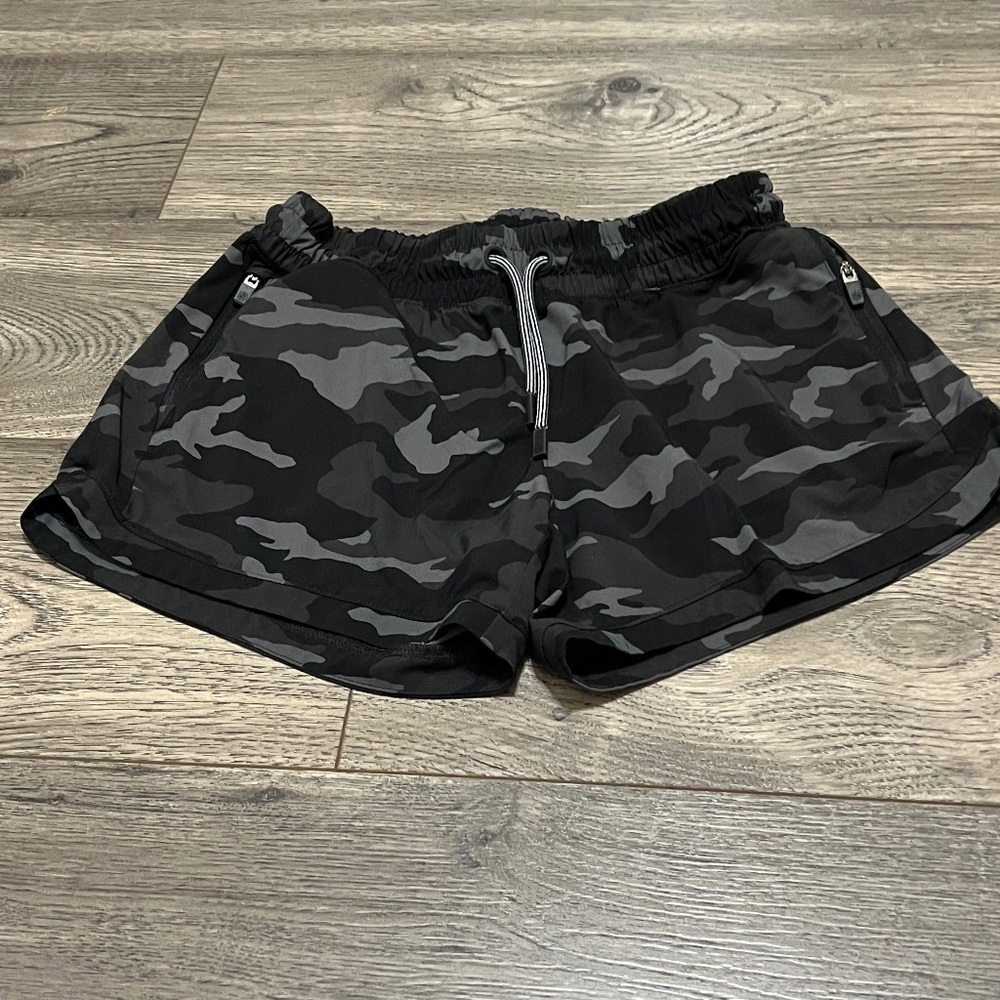 Athleta Girl All Play 3" Black Camo Shorts